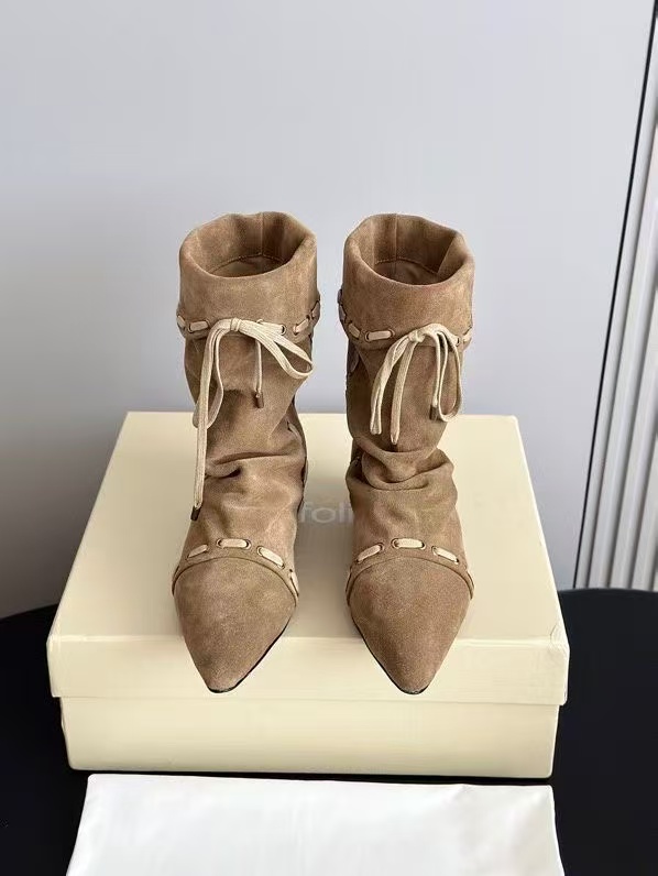 2025112817542660 340